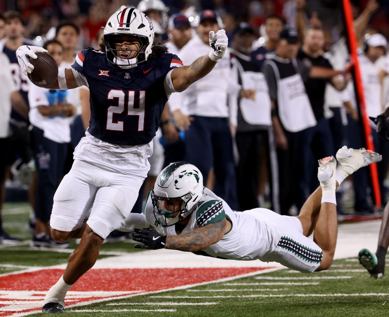 ÃÛÁÄÖ±²¥ vs Hawaii, NCAA football